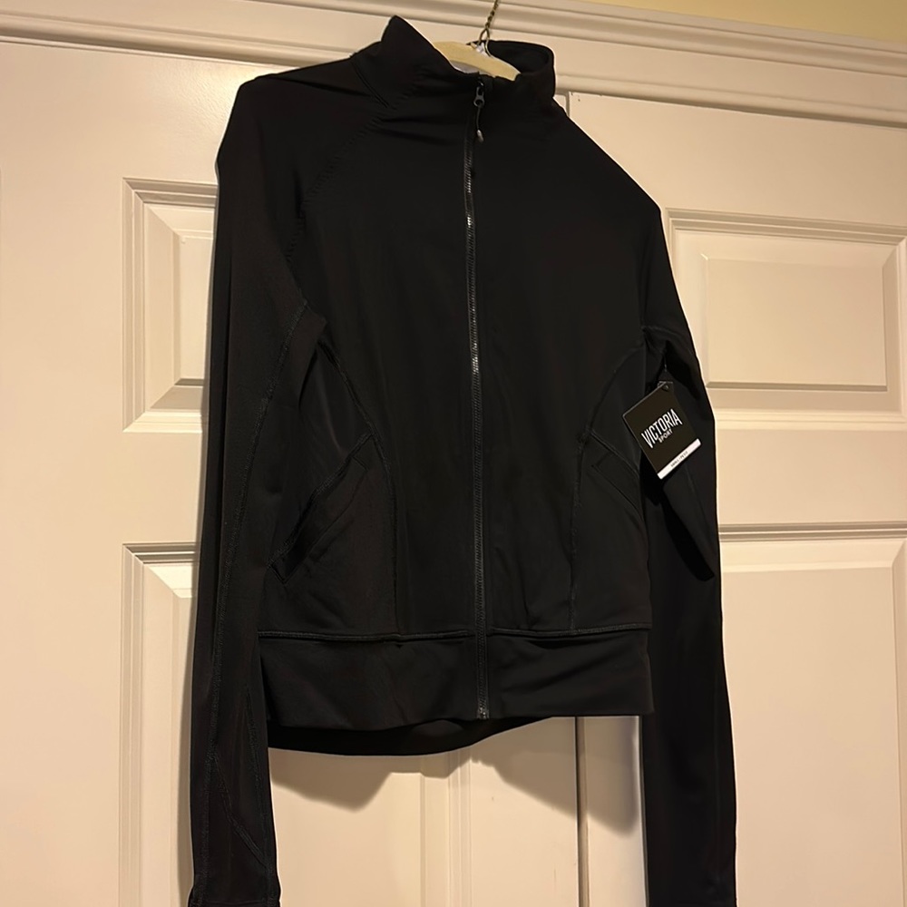 Victoria Sport lightweight mesh bottom jacket